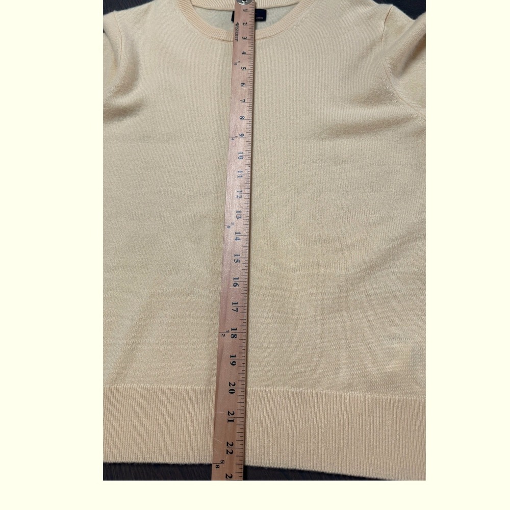 Quince Crewneck Sweater 100% Mongolian Cashmere Pale Yellow Size M Minimalist - Picture 4 of 6